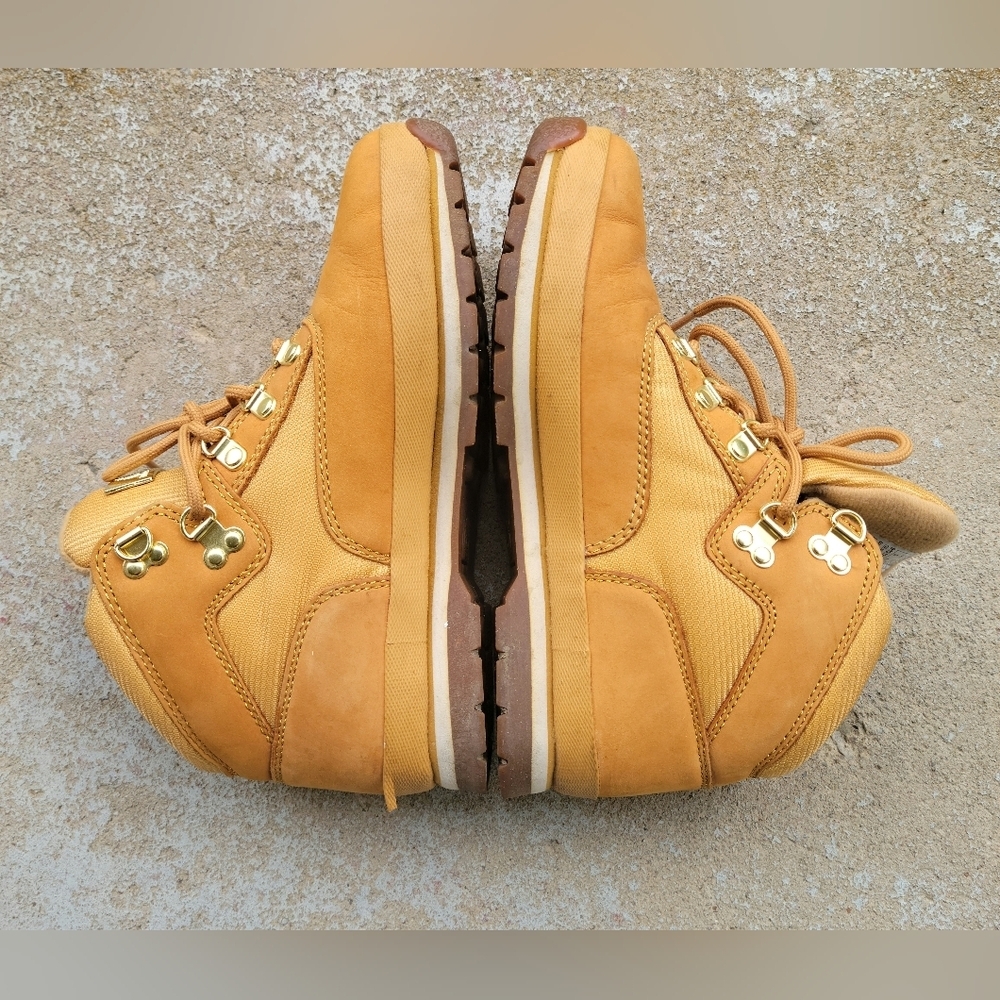 Timberland Boots Womens Size 5 Excellent Pre-Owned Condition